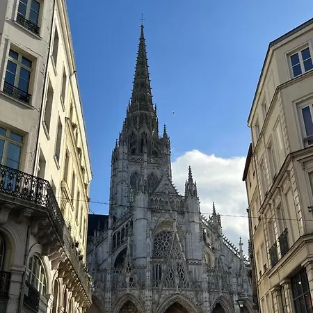 Paulette Centre Cathedrale 3* 루앙