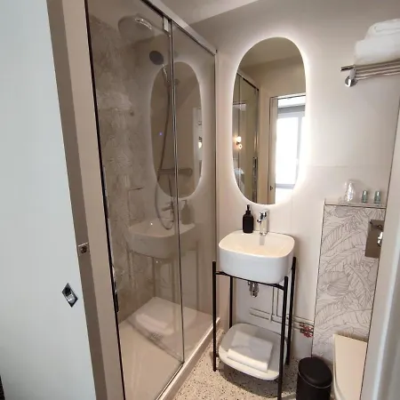 Ξενοδοχείο Paulette Centre Cathedrale 3*