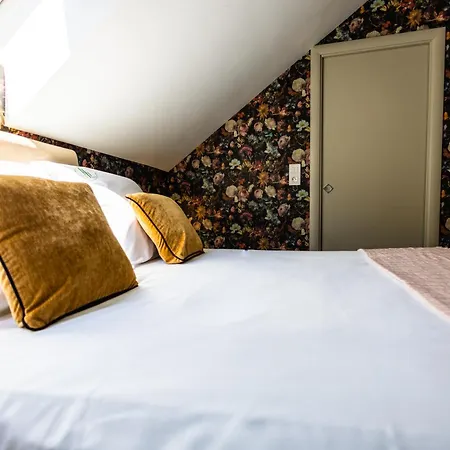 Отель Paulette Centre Cathedrale