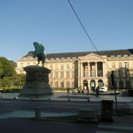 Paulette Centre Cathedrale Hotel 3*