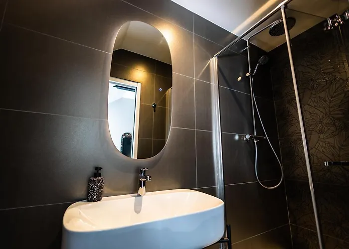 Paulette Centre Cathédrale 3* Ruan