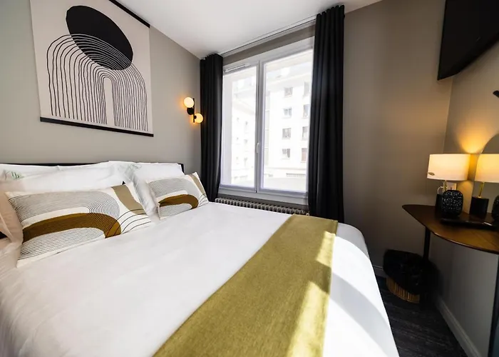 Paulette Centre Cathédrale 3*