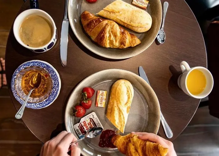 Paulette Centre Cathédrale 3*