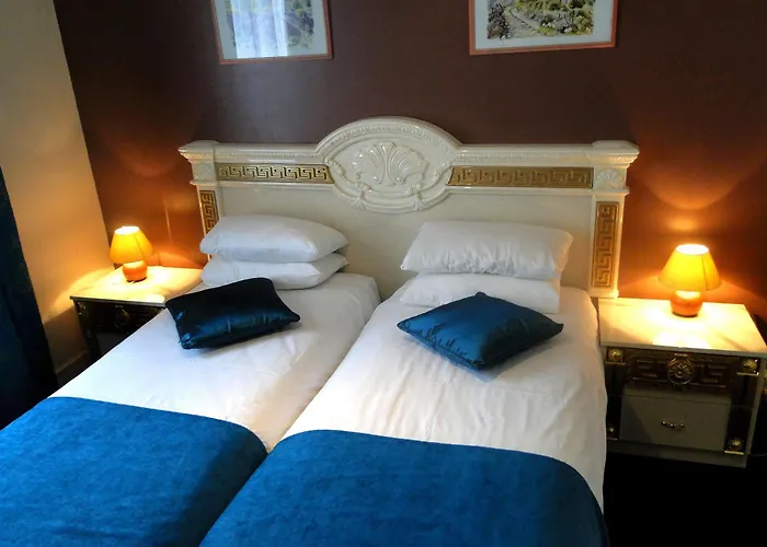 Paulette Centre Cathédrale 3* Ruan